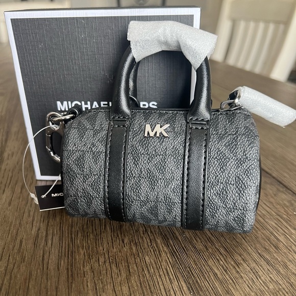 MINI MICHAEL KORS BAG CHARM... - Picture 2 of 16